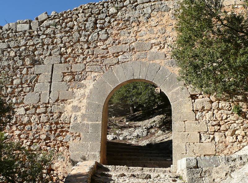 castillo de alaro entrada Mallorca